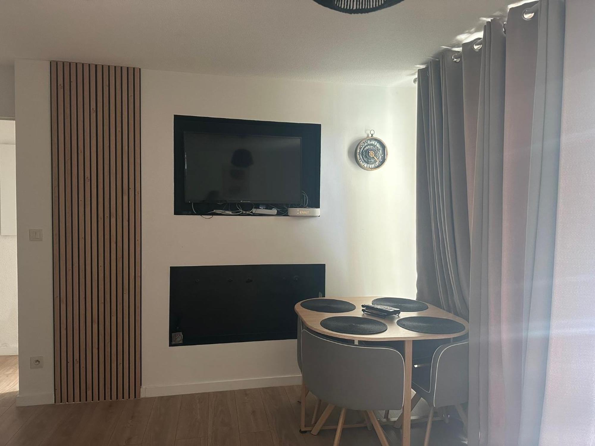 Appartement Cosy Avec Balcon Et Piscine Besançon Eksteriør billede